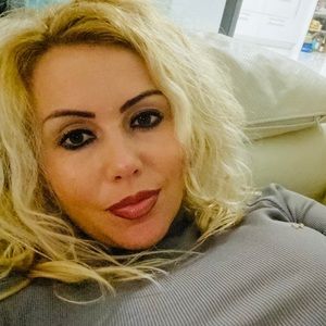 Meet your Posher, Annamaria